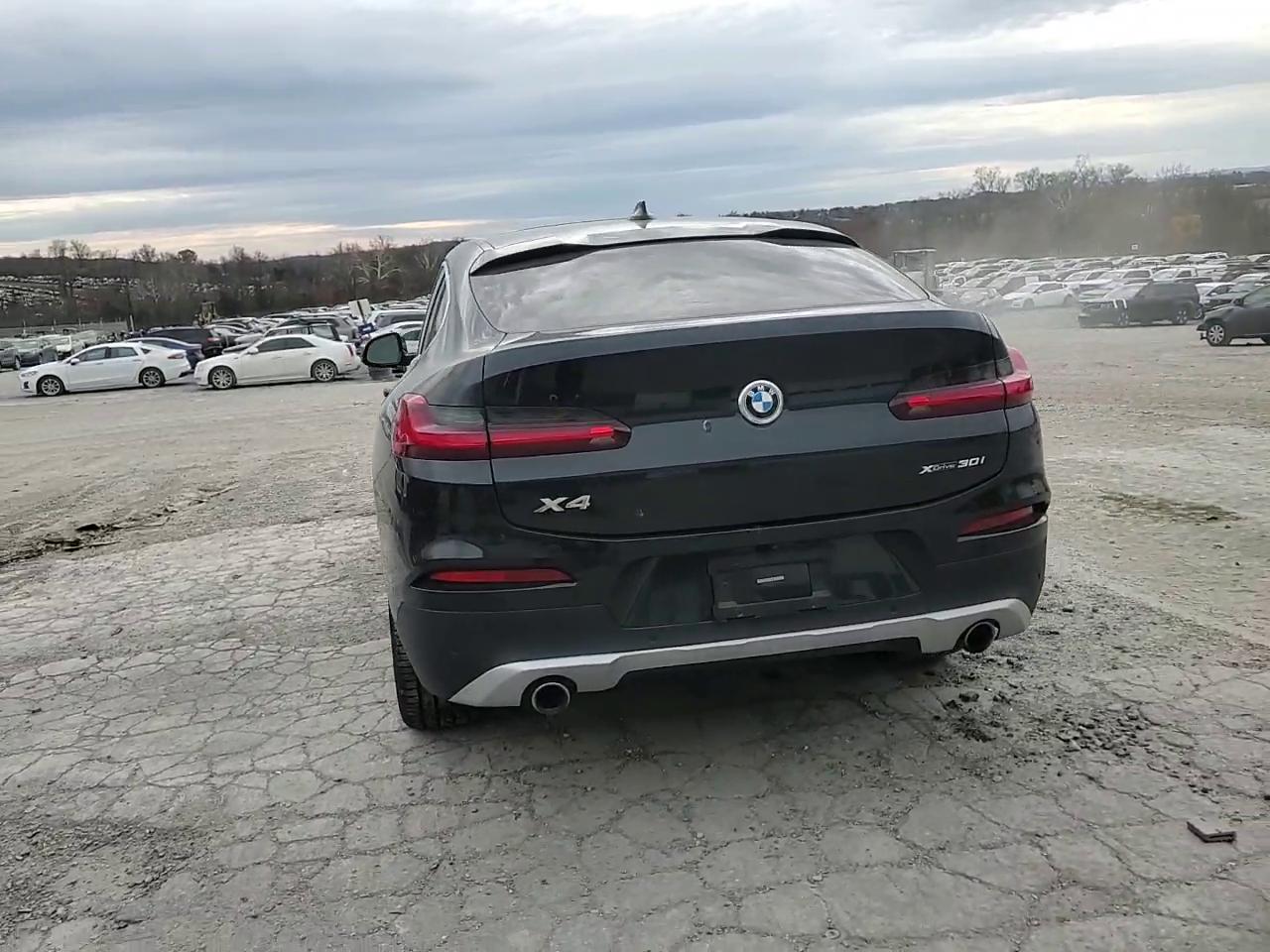 Фото: 5UX2V1C02M9F43235