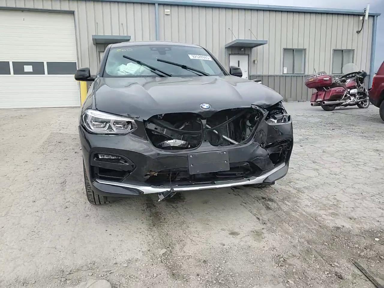 Фото: 5UX2V1C02M9F43235