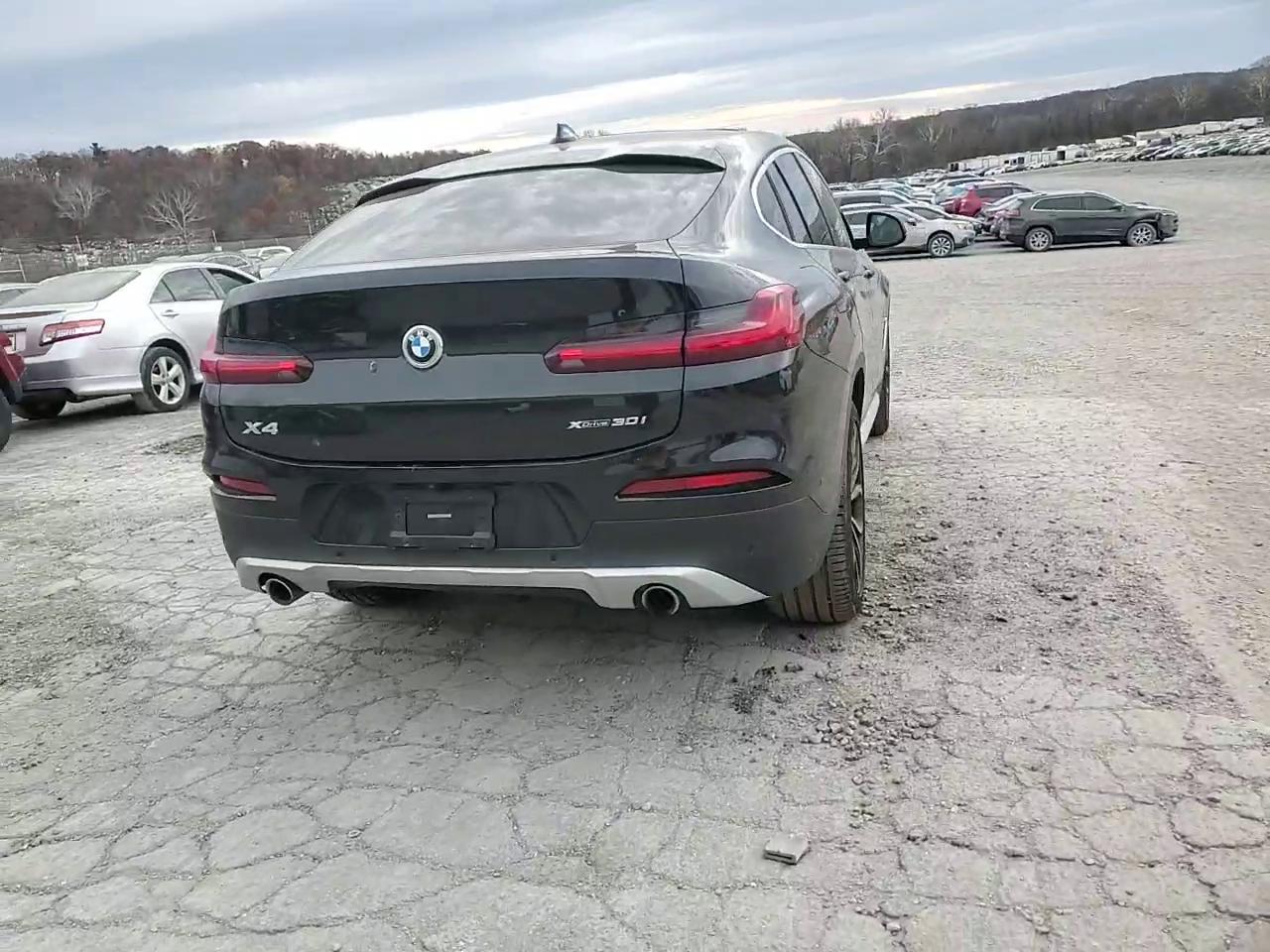 Фото: 5UX2V1C02M9F43235