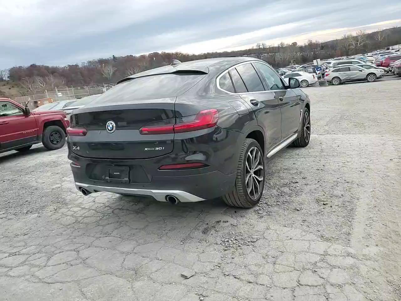 Фото: 5UX2V1C02M9F43235