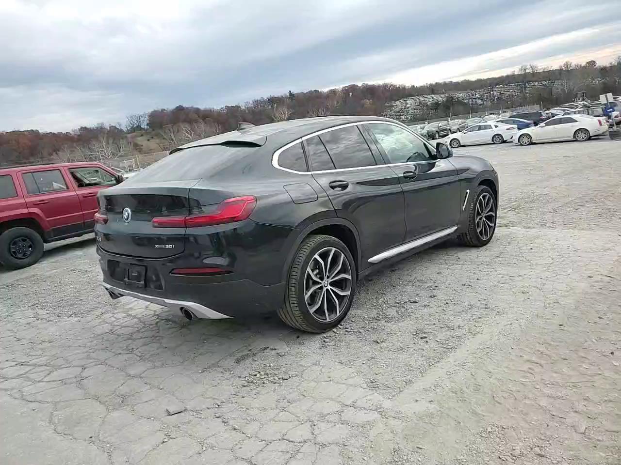 Фото: 5UX2V1C02M9F43235