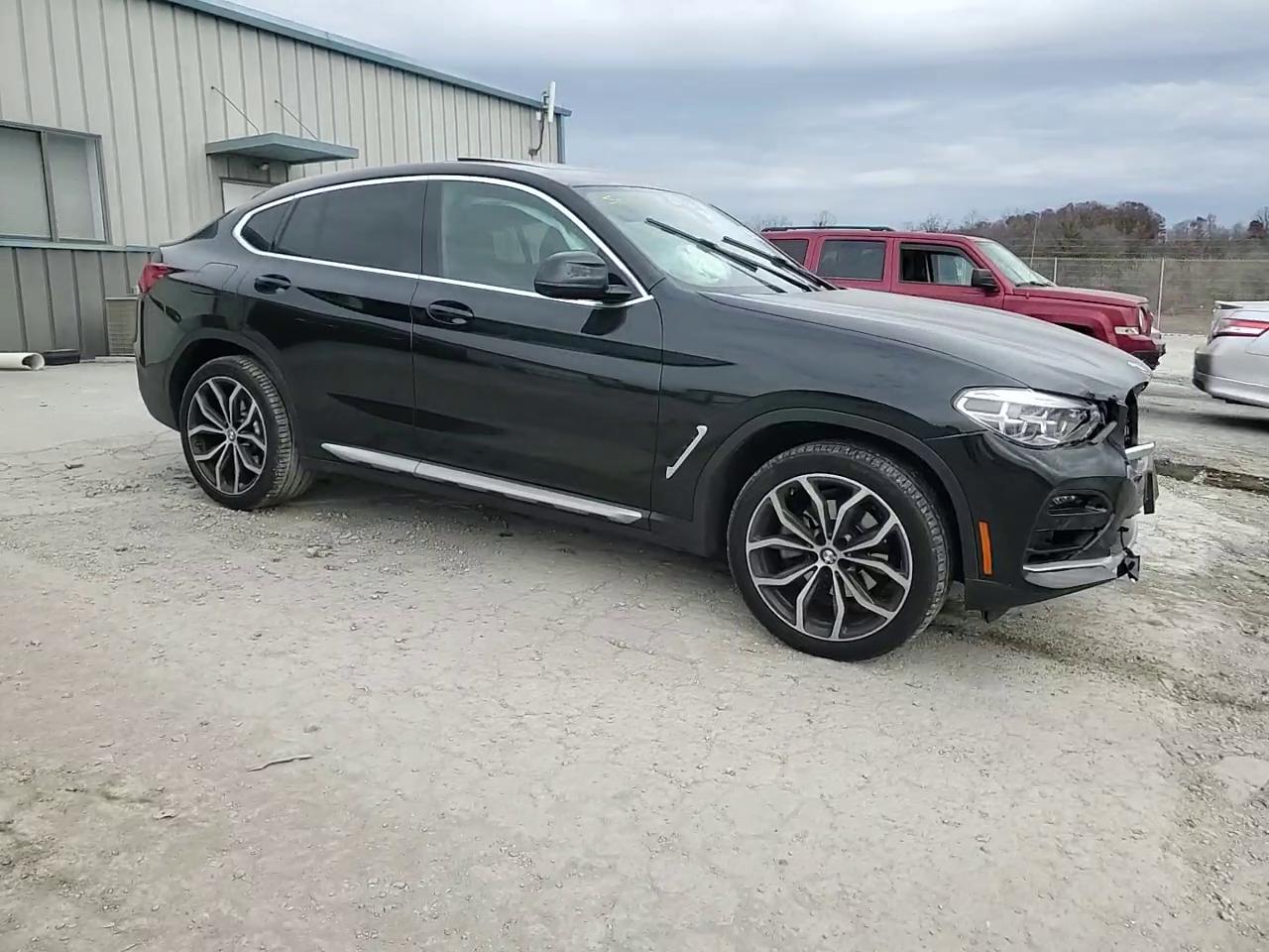 Фото: 5UX2V1C02M9F43235