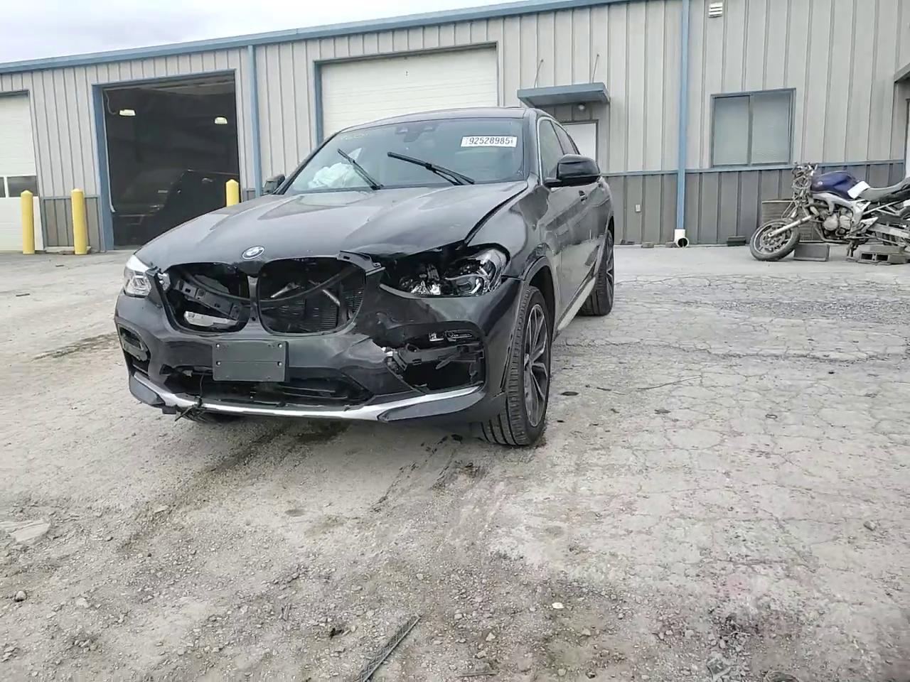 Фото: 5UX2V1C02M9F43235