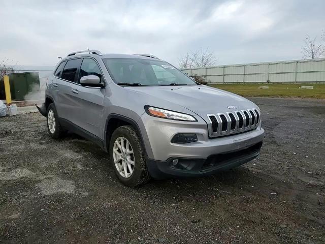 2018 Jeep Cherokee Latitude VIN: 1C4PJMCX3JD614949 Lot: 93633615