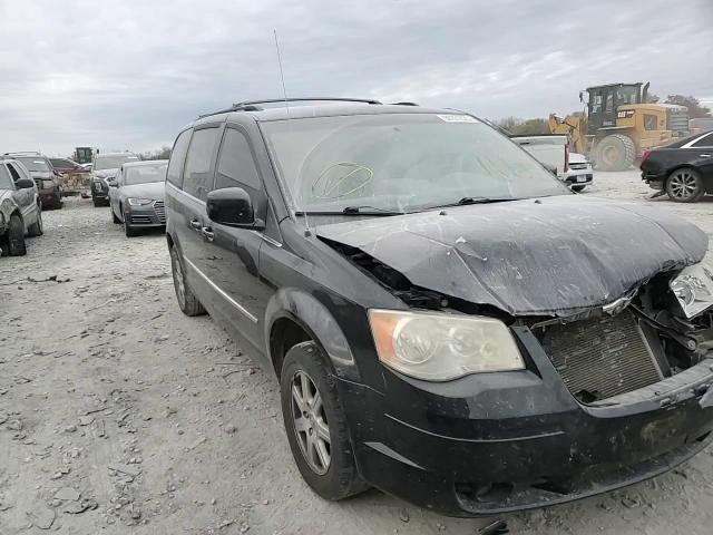 2010 Chrysler Town & Country Touring VIN: 2A4RR5D18AR104511 Lot: 92721825