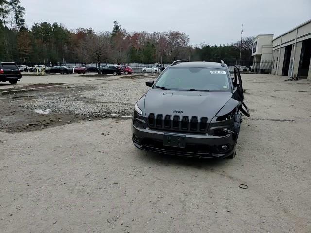 2018 Jeep Cherokee Latitude VIN: 1C4PJLCB7JD587592 Lot: 93877785