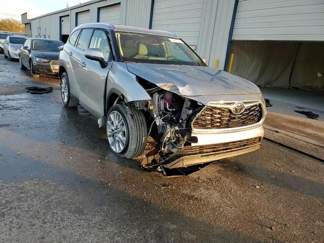 2025 Toyota Highlander Le VIN: 5TDKDRAH2SS556896 Lot: 94498085