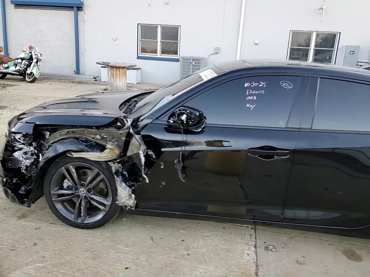 Фото: 19UDE4H66SA012817