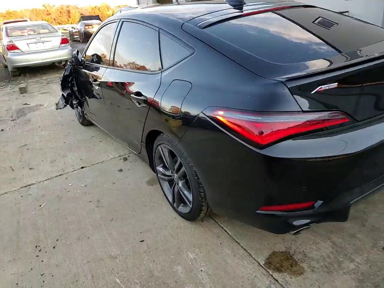 Фото: 19UDE4H66SA012817