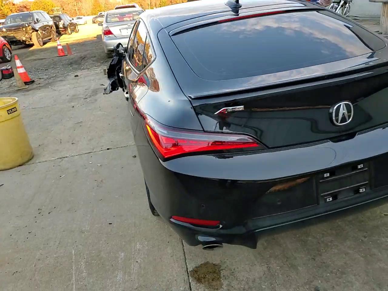 Фото: 19UDE4H66SA012817