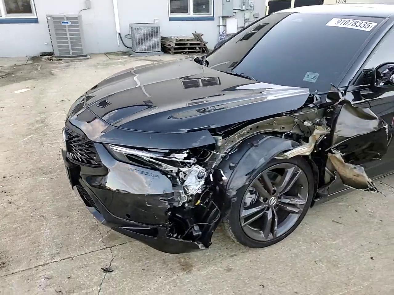 Фото: 19UDE4H66SA012817