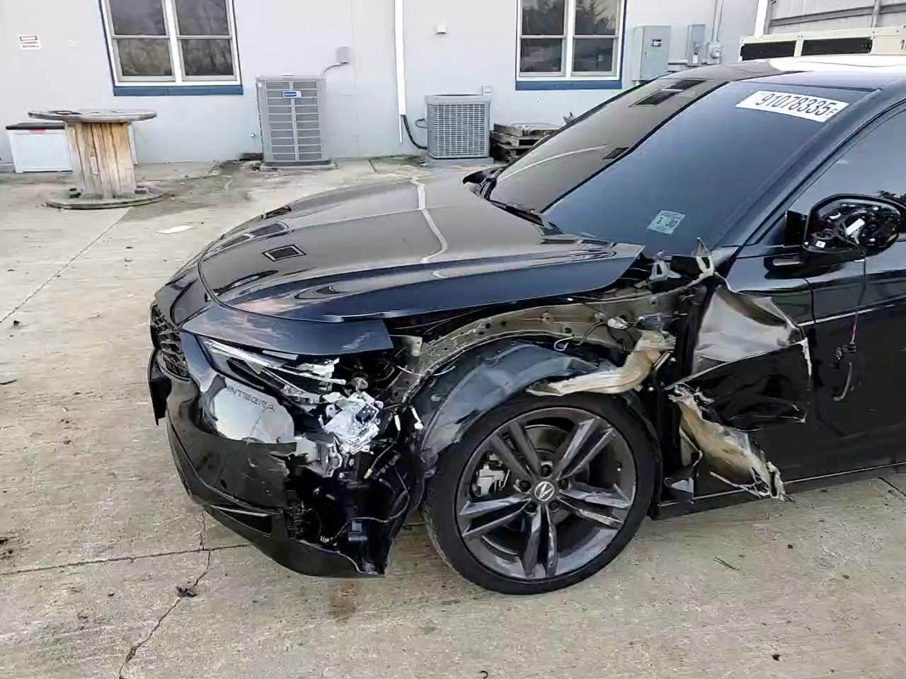 Фото: 19UDE4H66SA012817