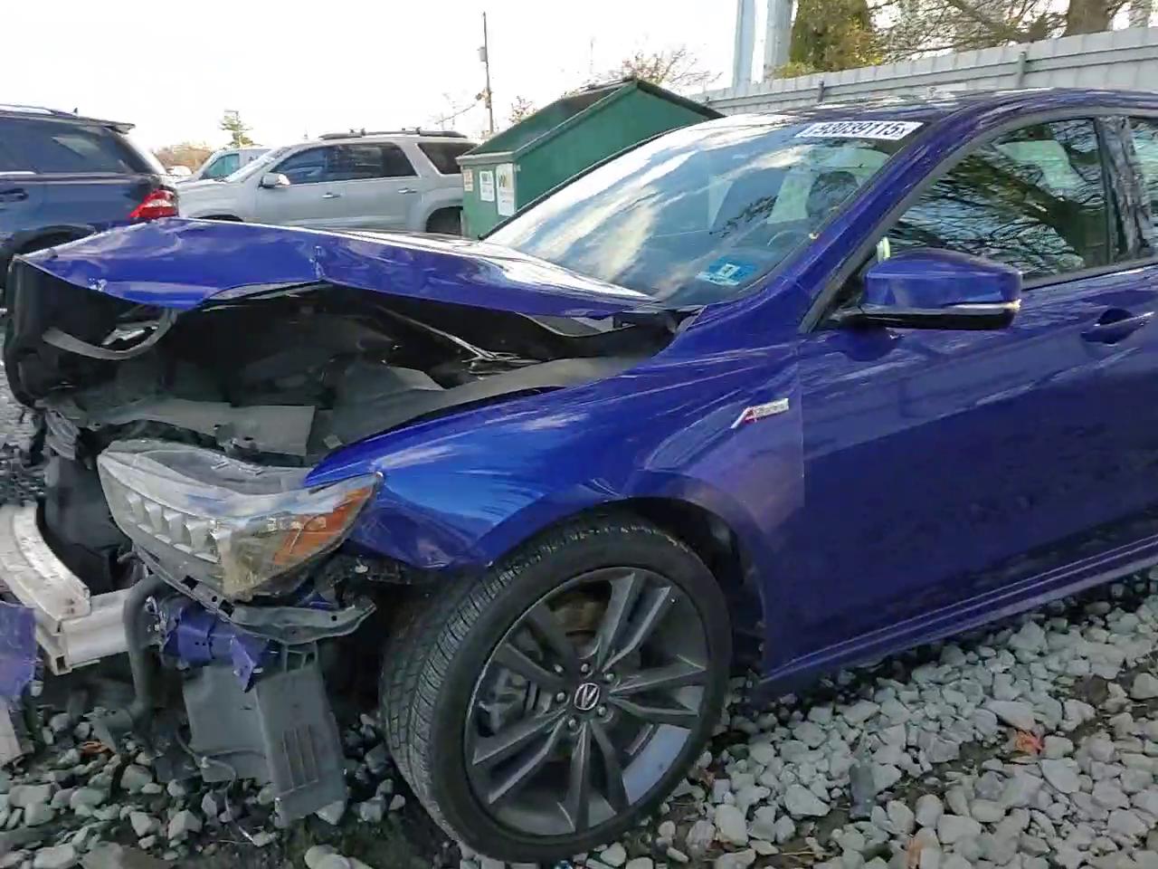 Фото: 19UUB3F63JA005375