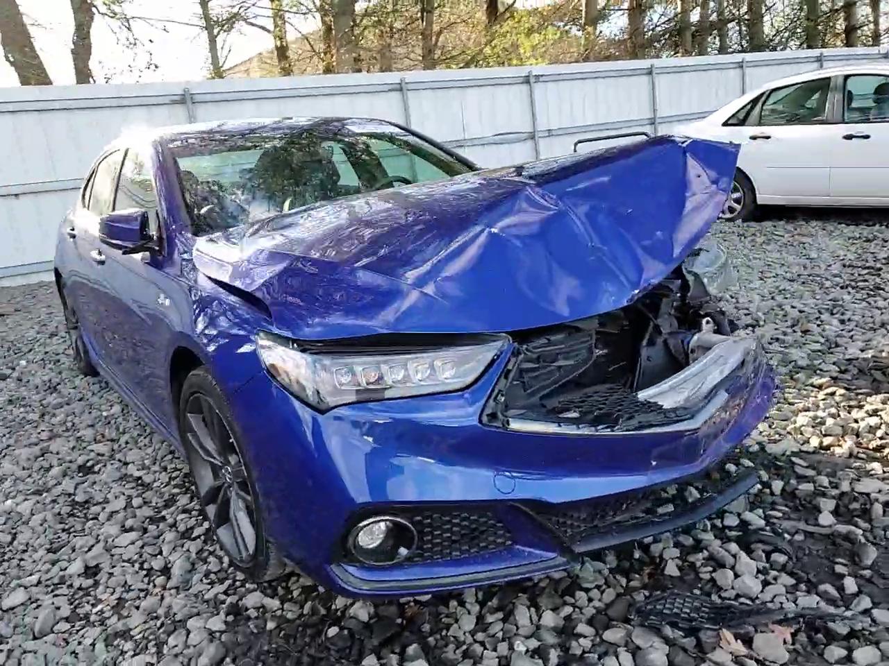 Фото: 19UUB3F63JA005375