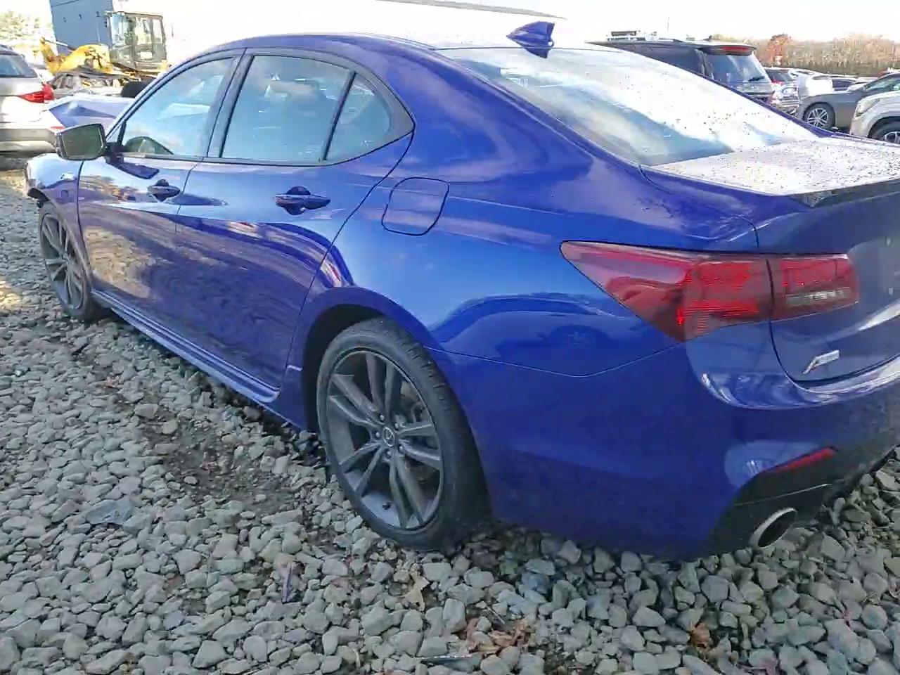 Фото: 19UUB3F63JA005375