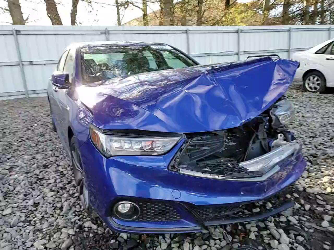 Фото: 19UUB3F63JA005375