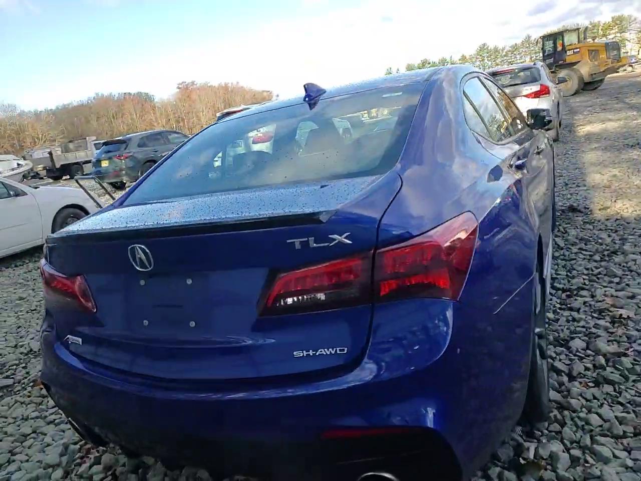 Фото: 19UUB3F63JA005375