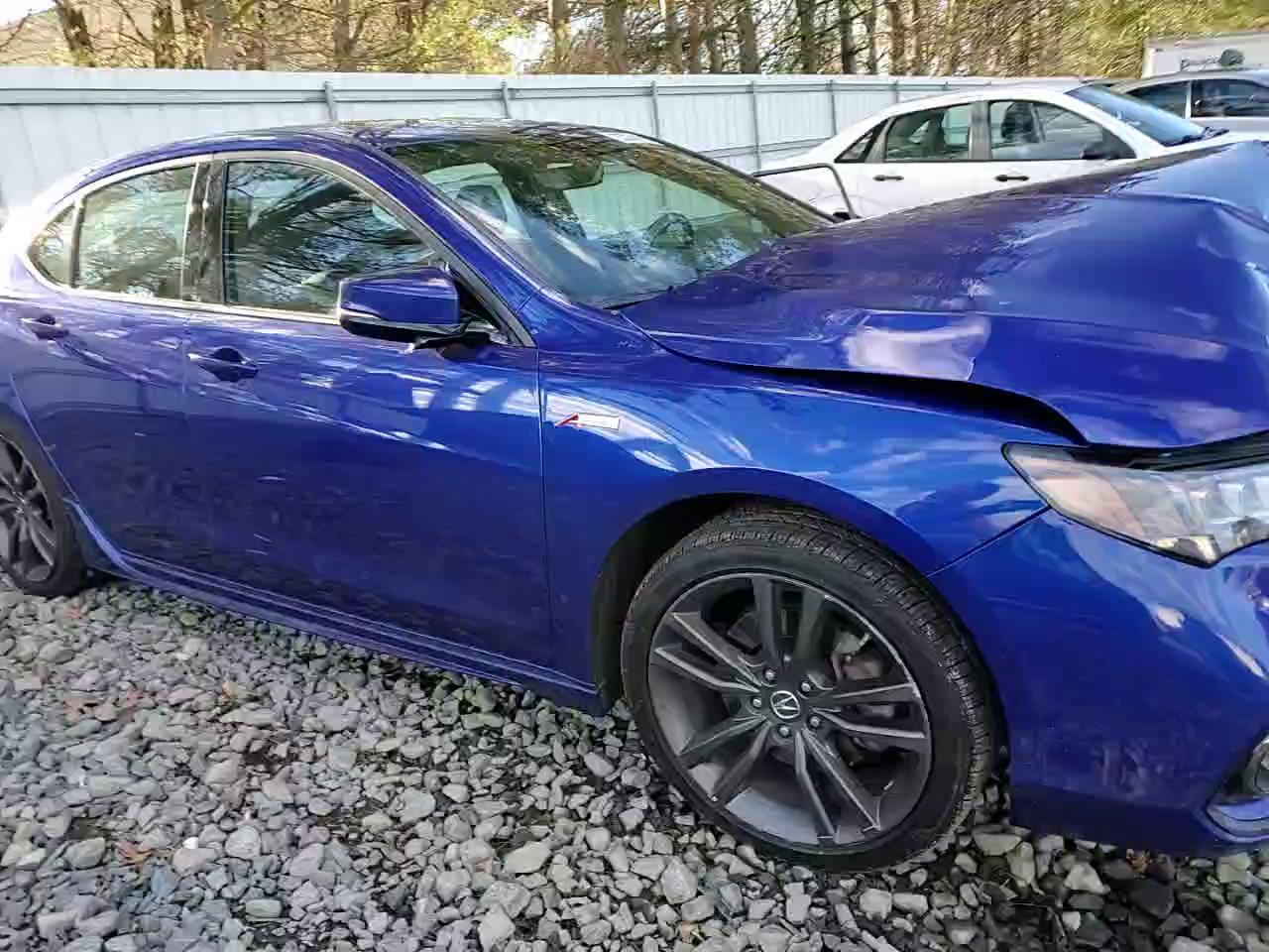 Фото: 19UUB3F63JA005375