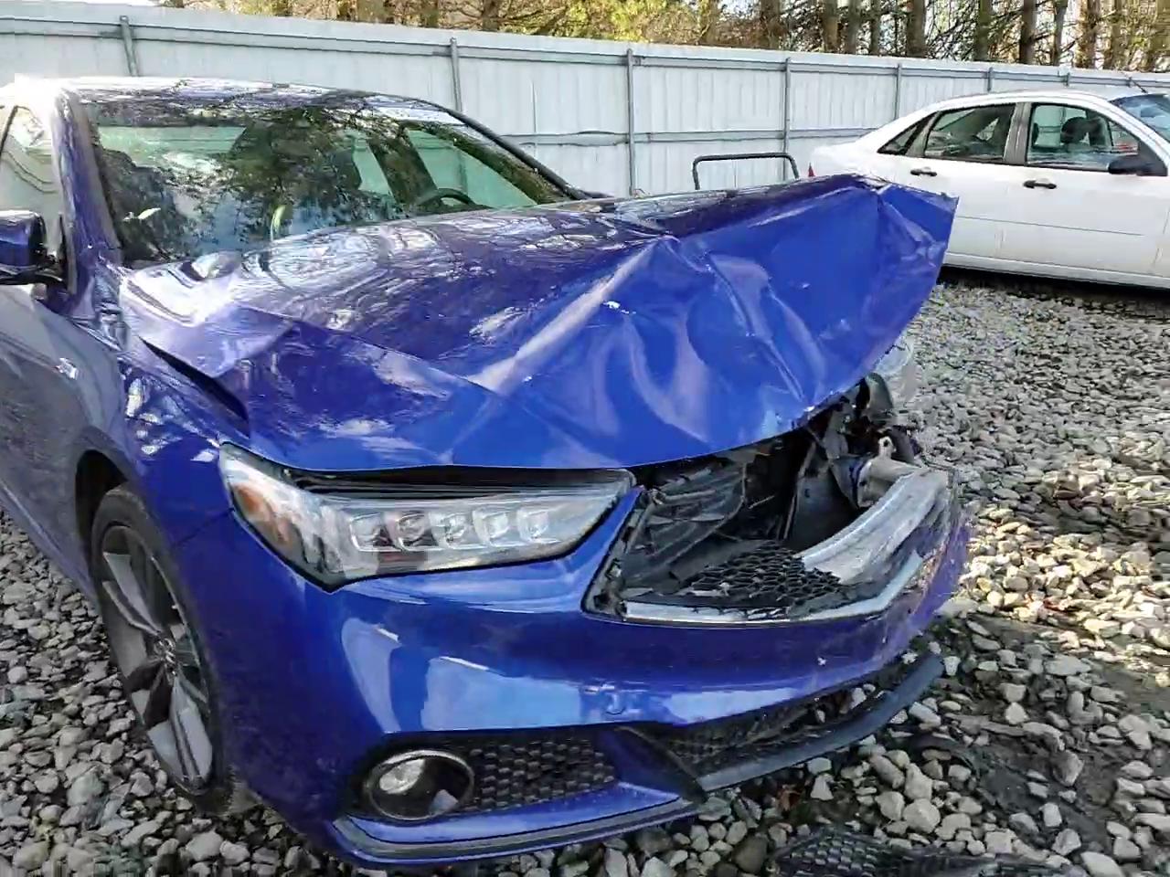 Фото: 19UUB3F63JA005375