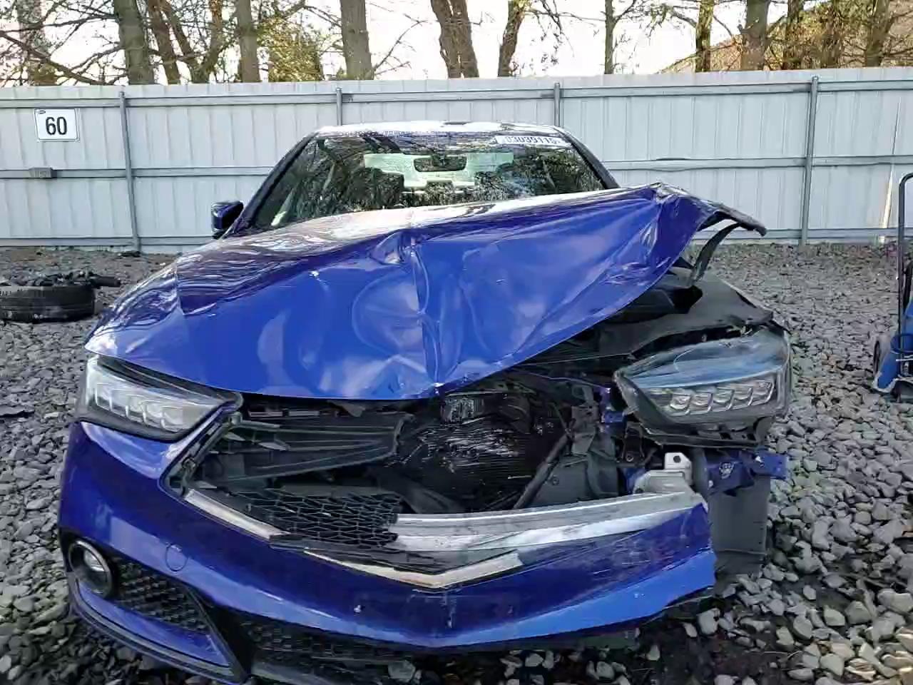 Фото: 19UUB3F63JA005375