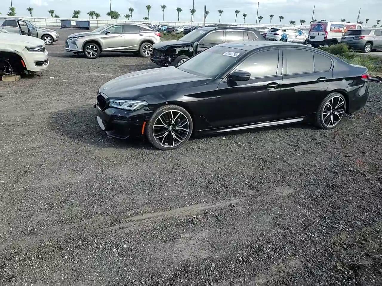 Фото: WBA53BH08MWX05013