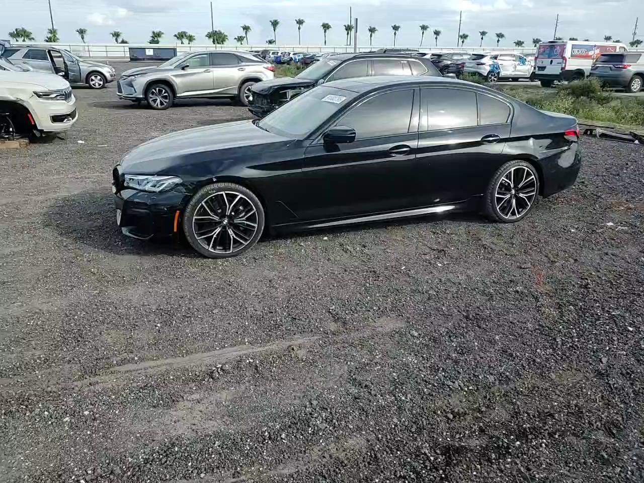 Фото: WBA53BH08MWX05013