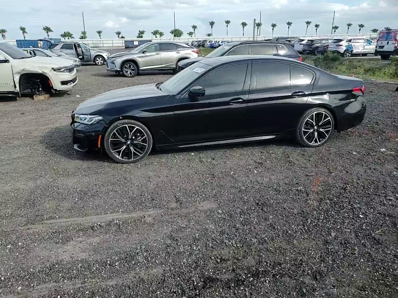 Фото: WBA53BH08MWX05013