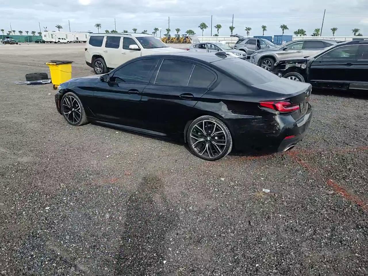 Фото: WBA53BH08MWX05013