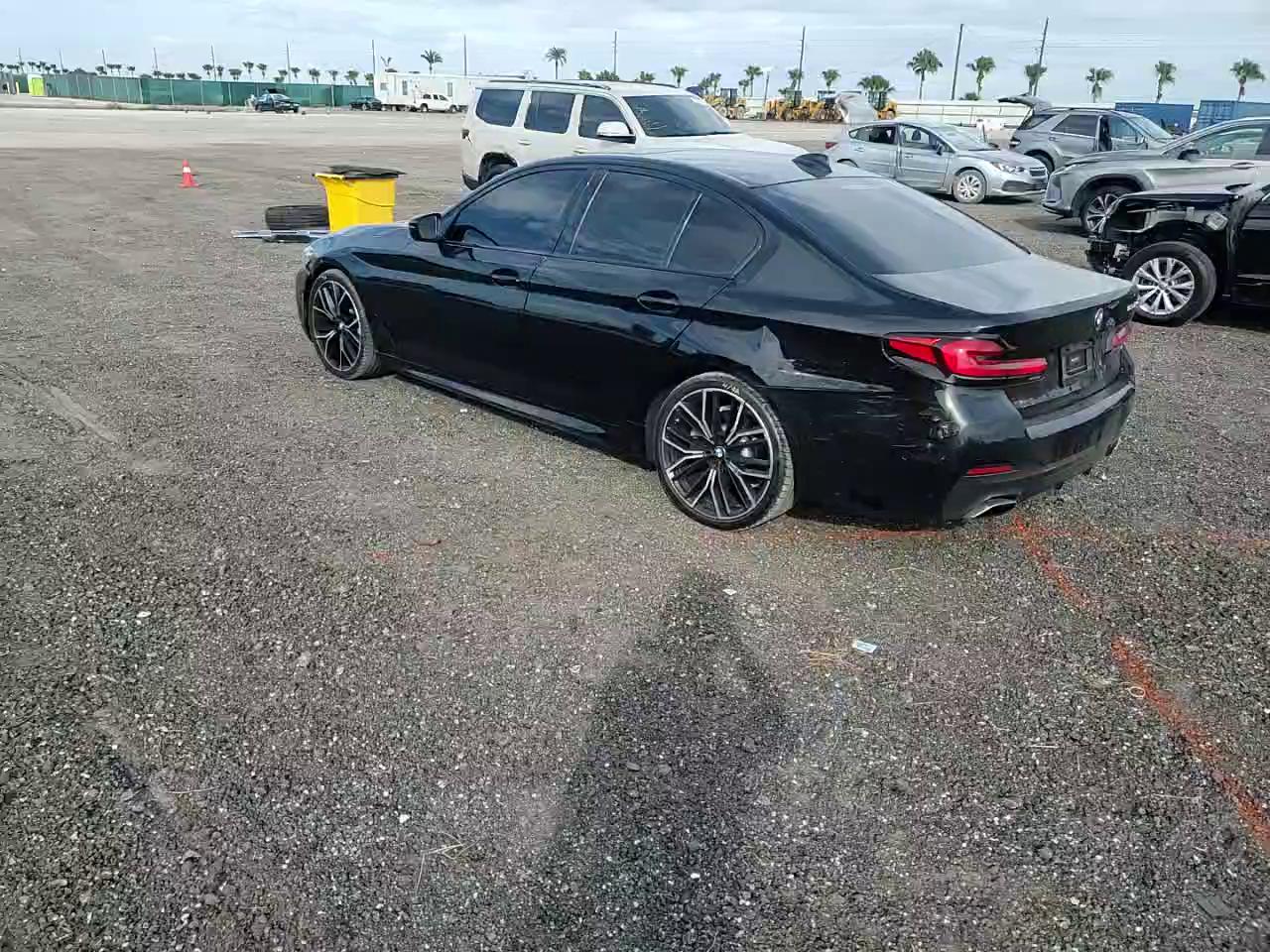 Фото: WBA53BH08MWX05013