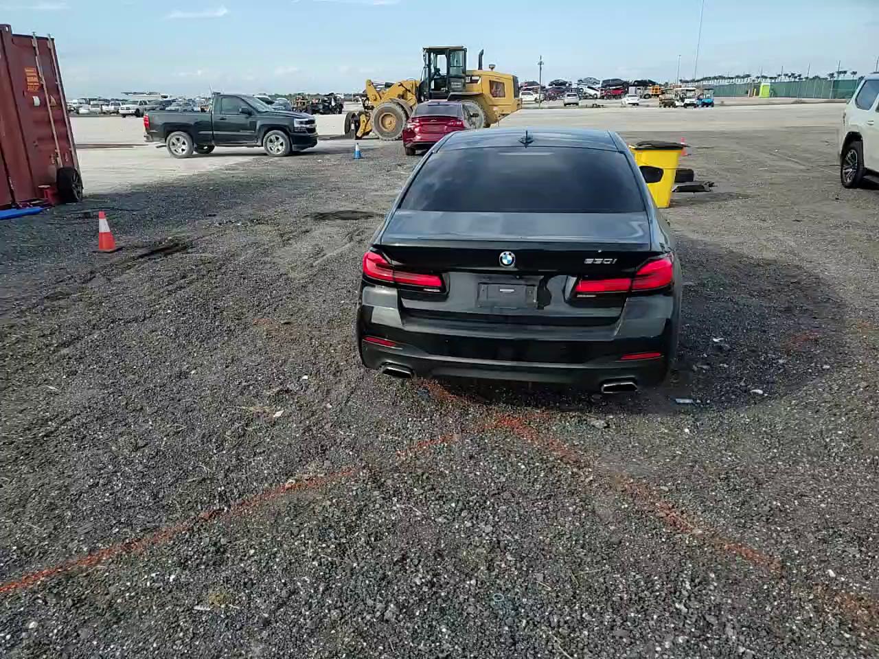 Фото: WBA53BH08MWX05013