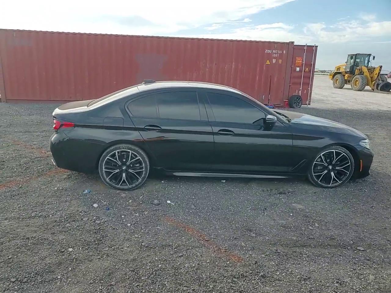 Фото: WBA53BH08MWX05013