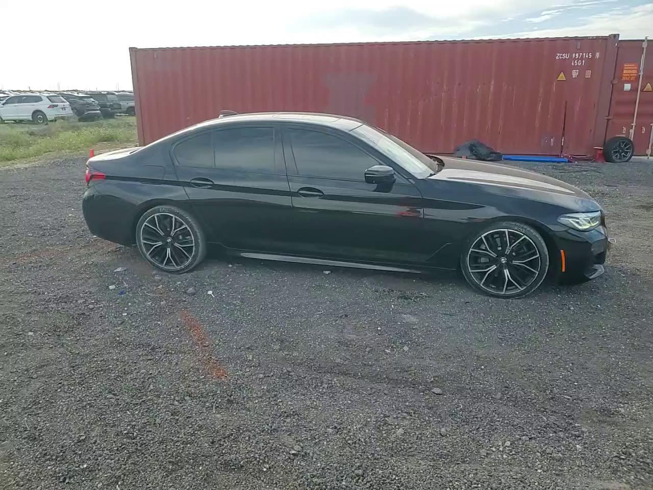 Фото: WBA53BH08MWX05013