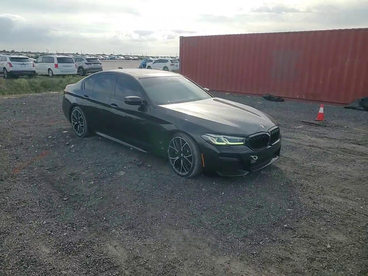 Фото: WBA53BH08MWX05013