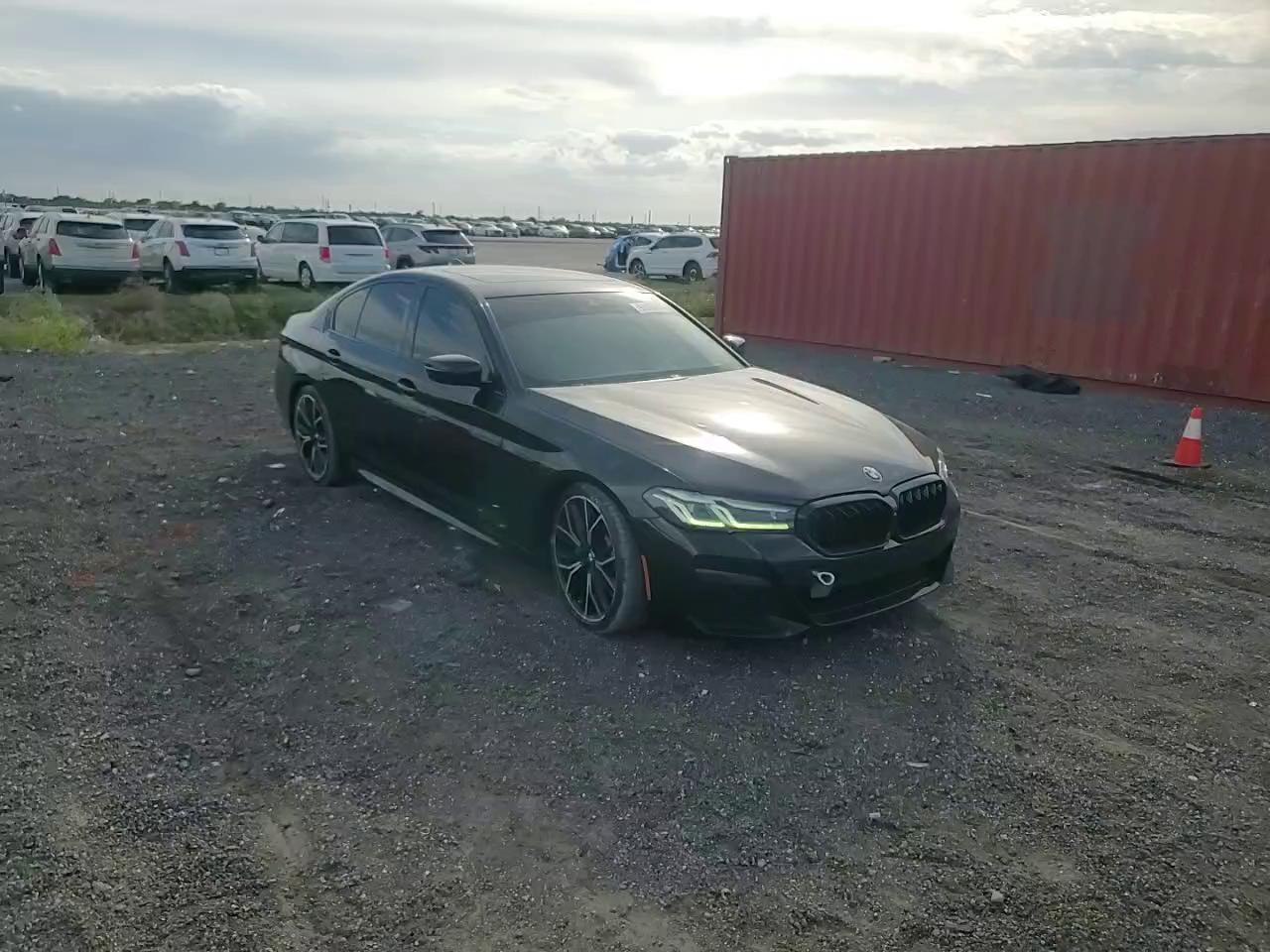 Фото: WBA53BH08MWX05013