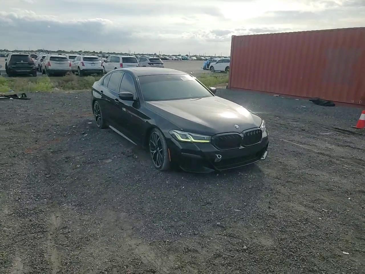 Фото: WBA53BH08MWX05013