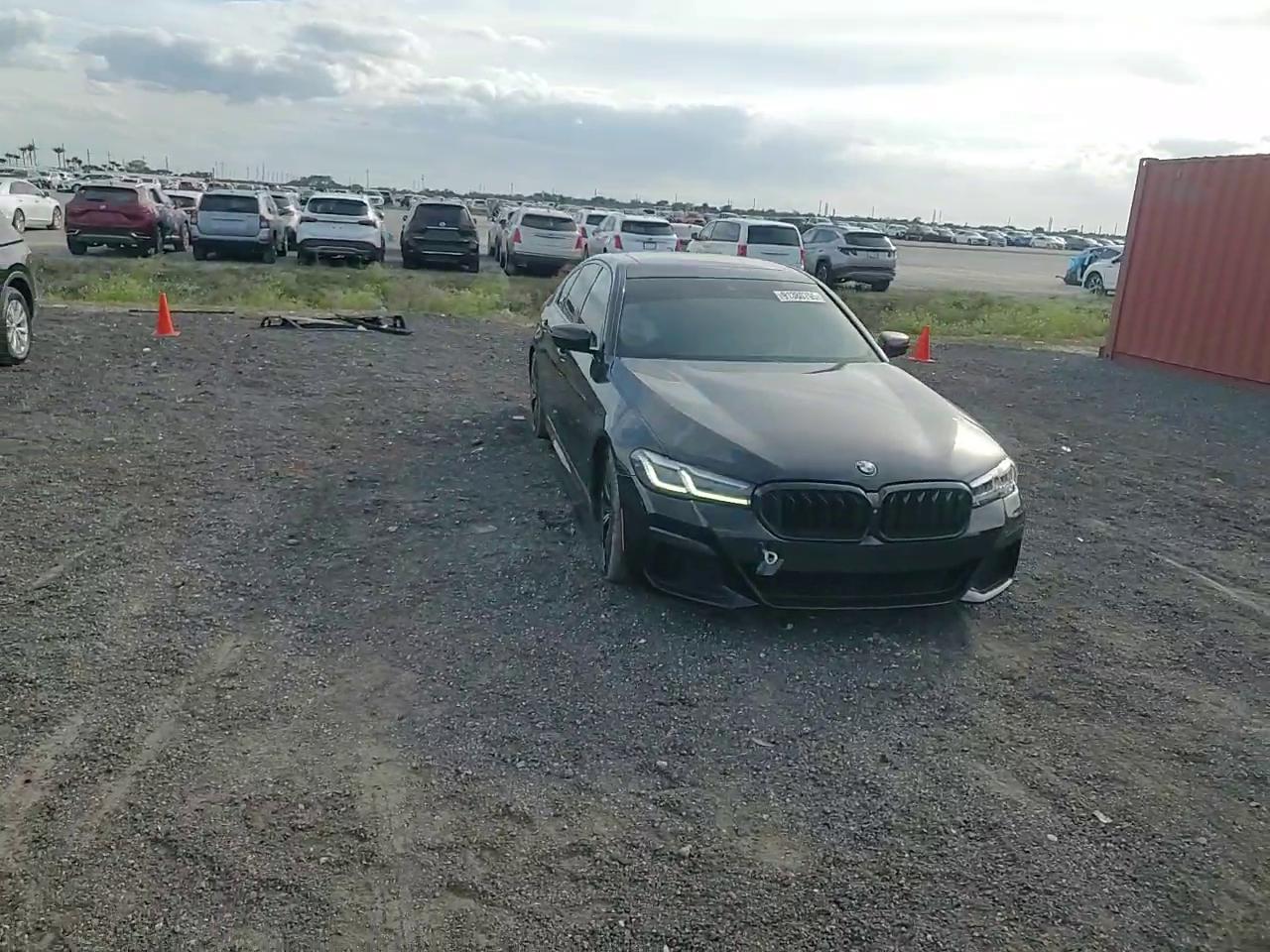 Фото: WBA53BH08MWX05013