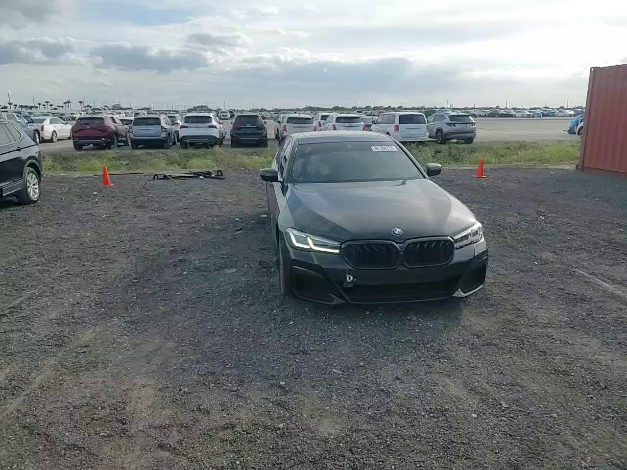 Фото: WBA53BH08MWX05013