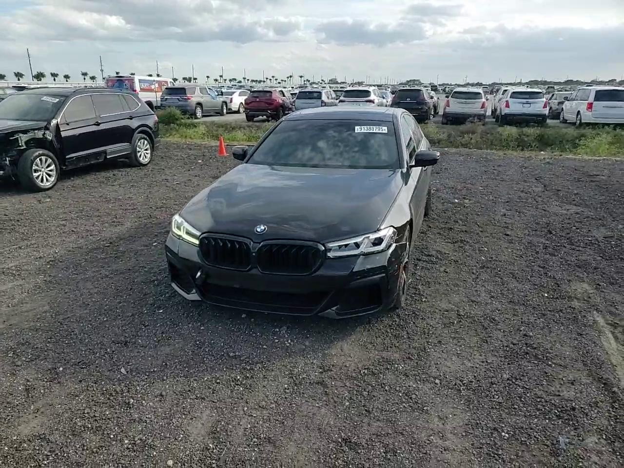 Фото: WBA53BH08MWX05013