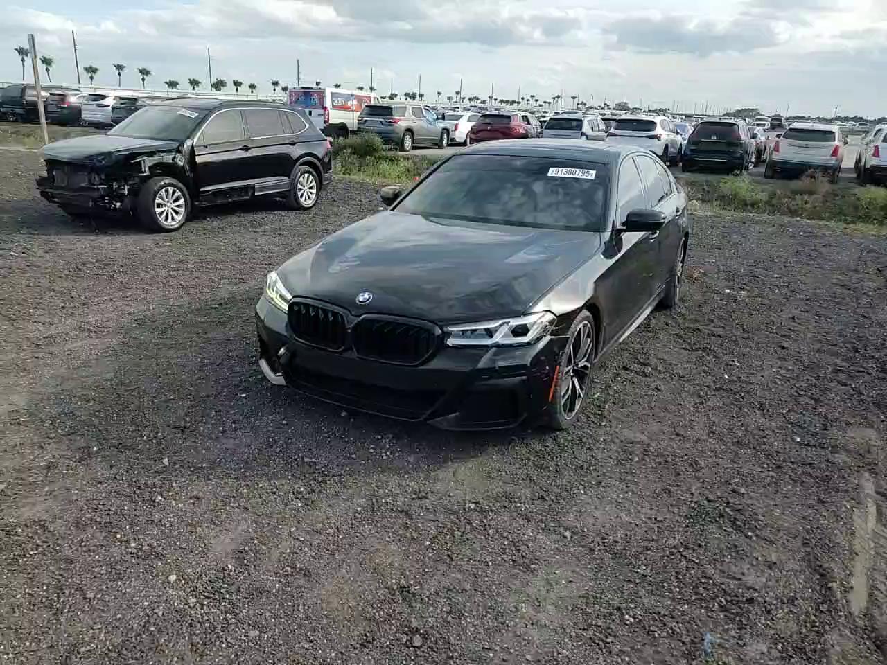 Фото: WBA53BH08MWX05013