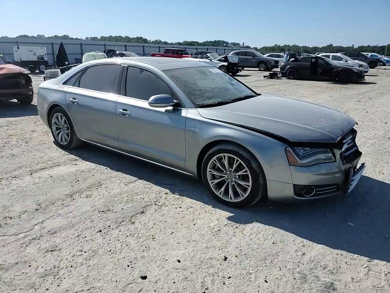 Фото: WAURVAFD8BN020766