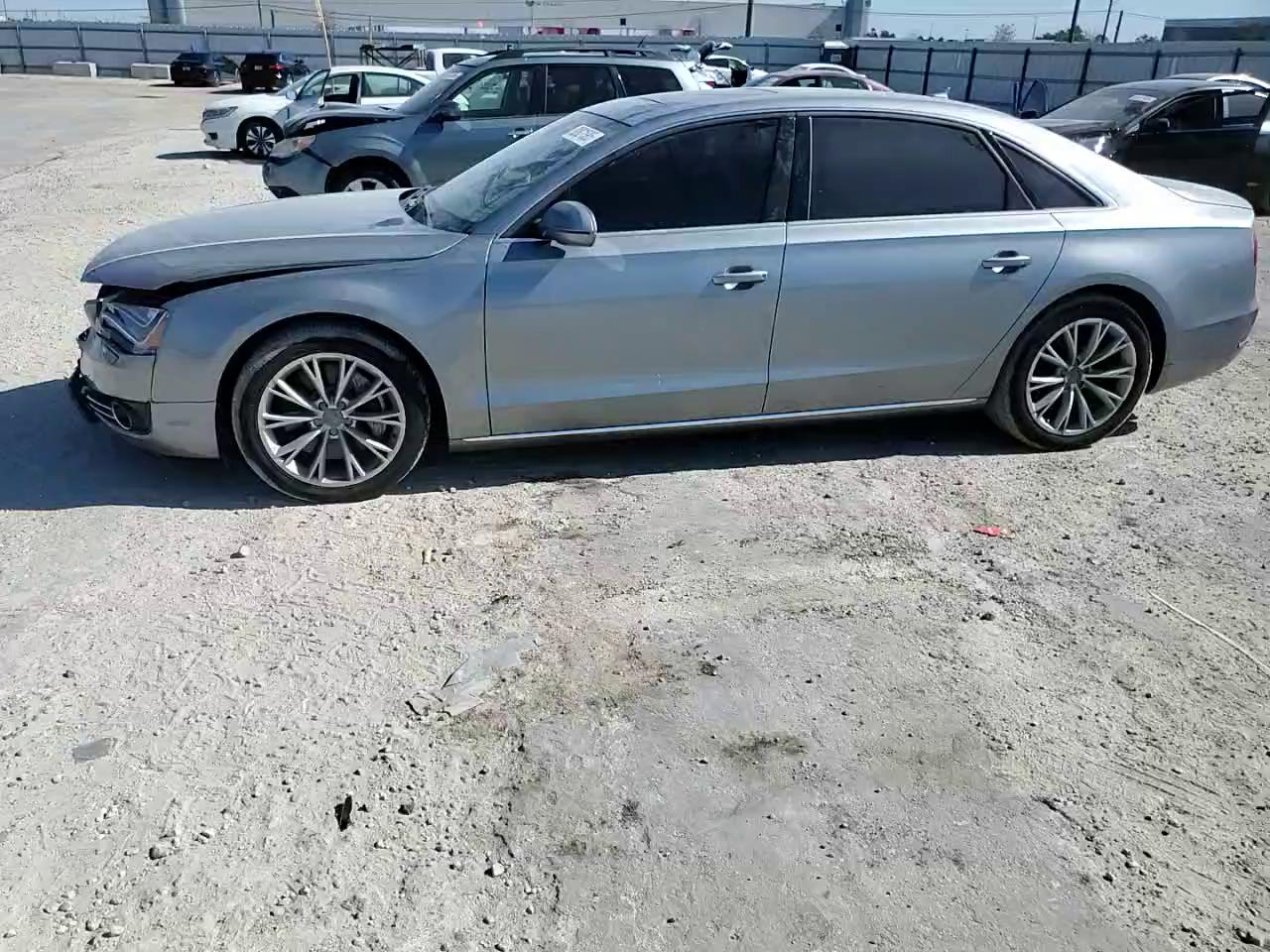 Фото: WAURVAFD8BN020766