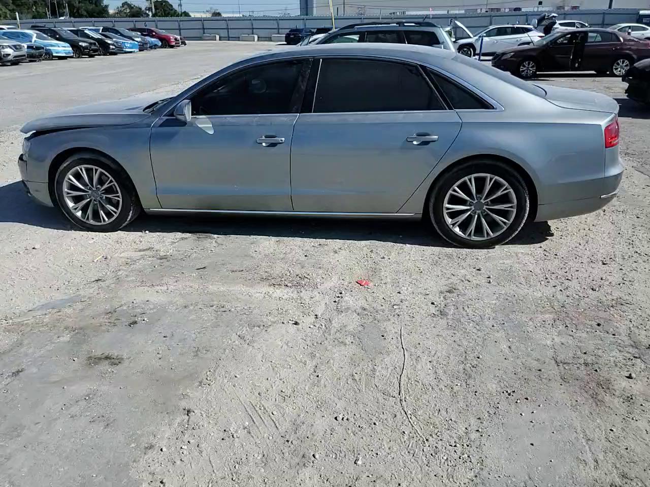 Фото: WAURVAFD8BN020766