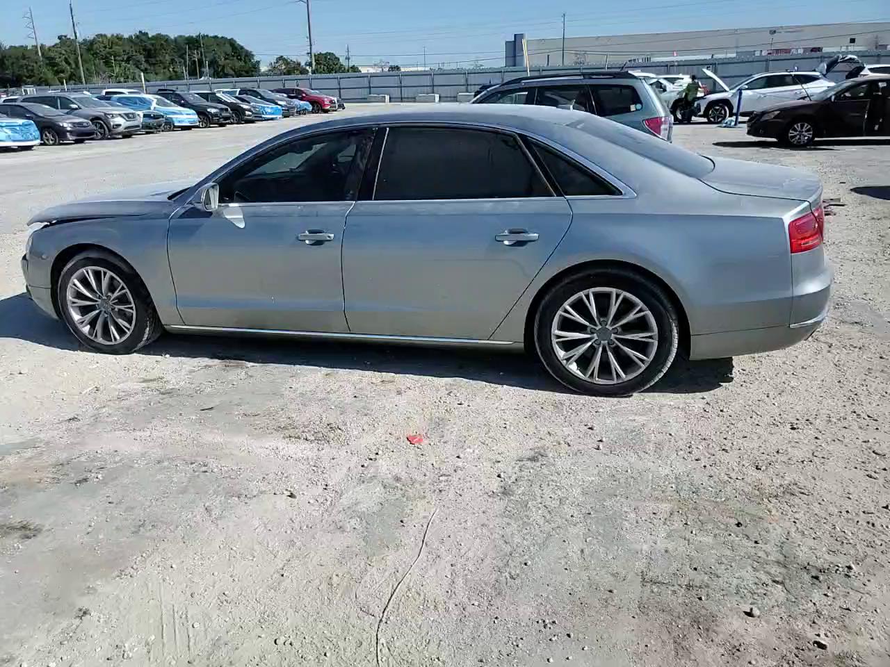 Фото: WAURVAFD8BN020766