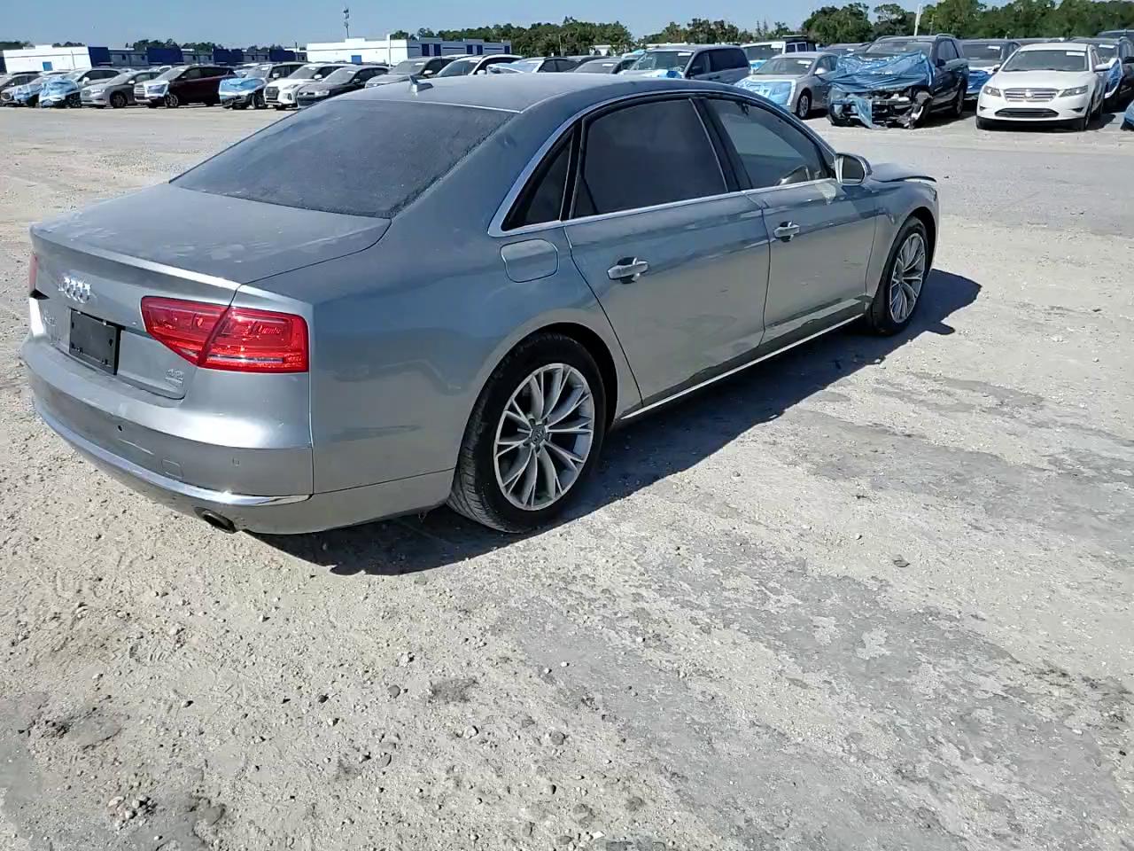 Фото: WAURVAFD8BN020766