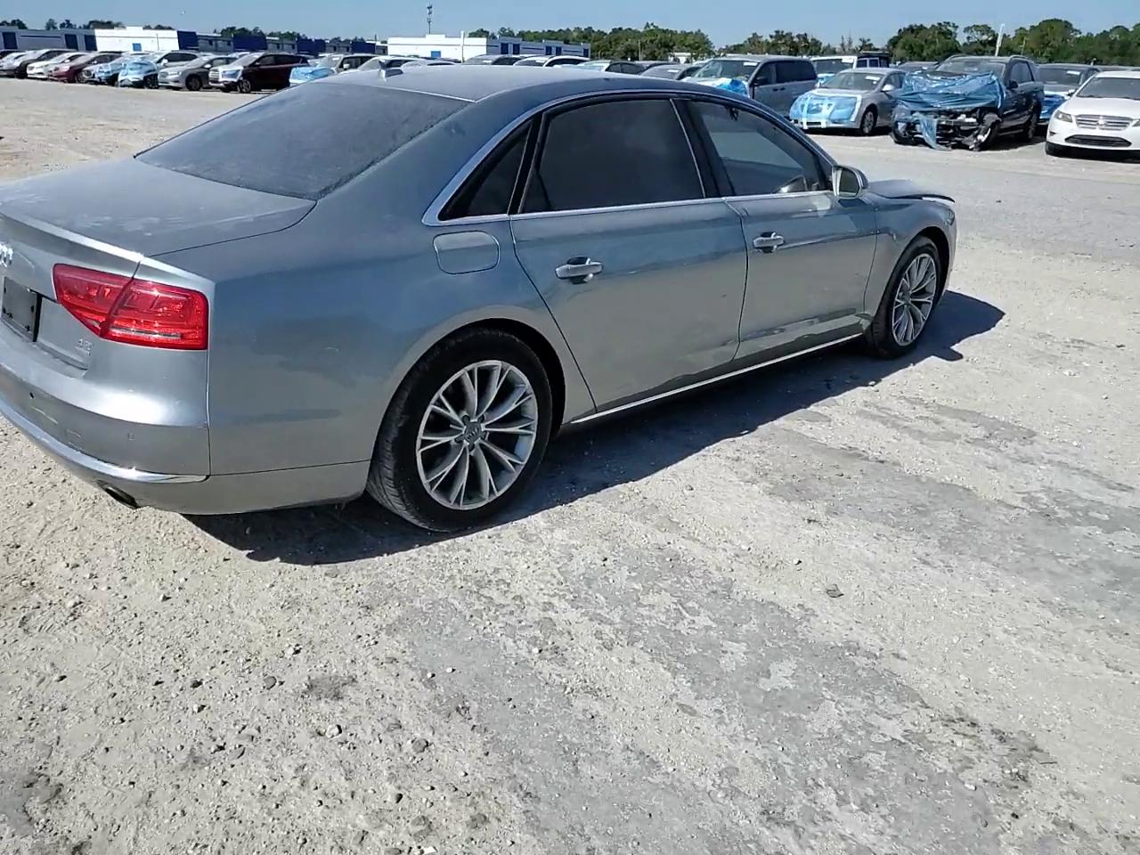 Фото: WAURVAFD8BN020766