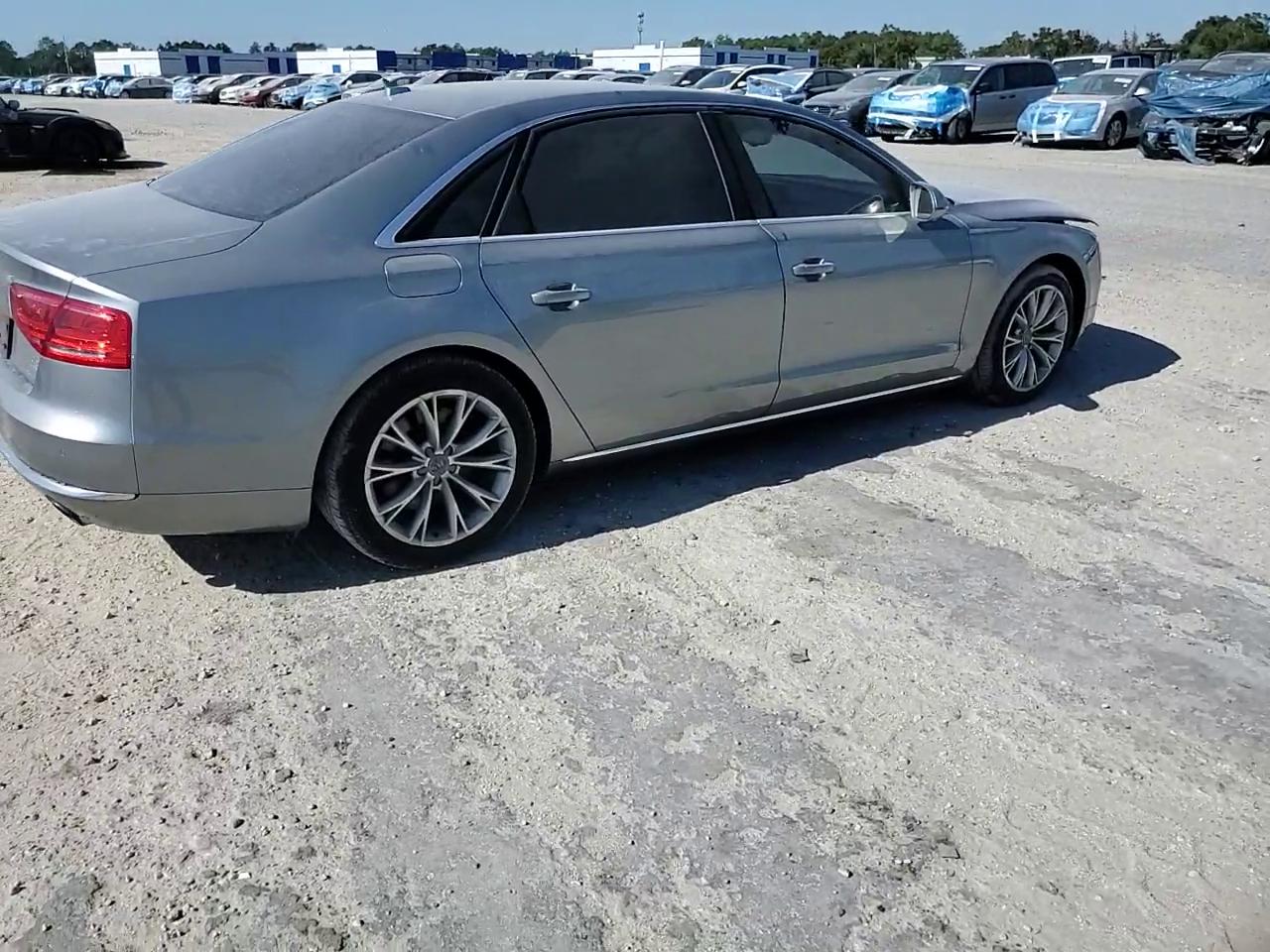 Фото: WAURVAFD8BN020766