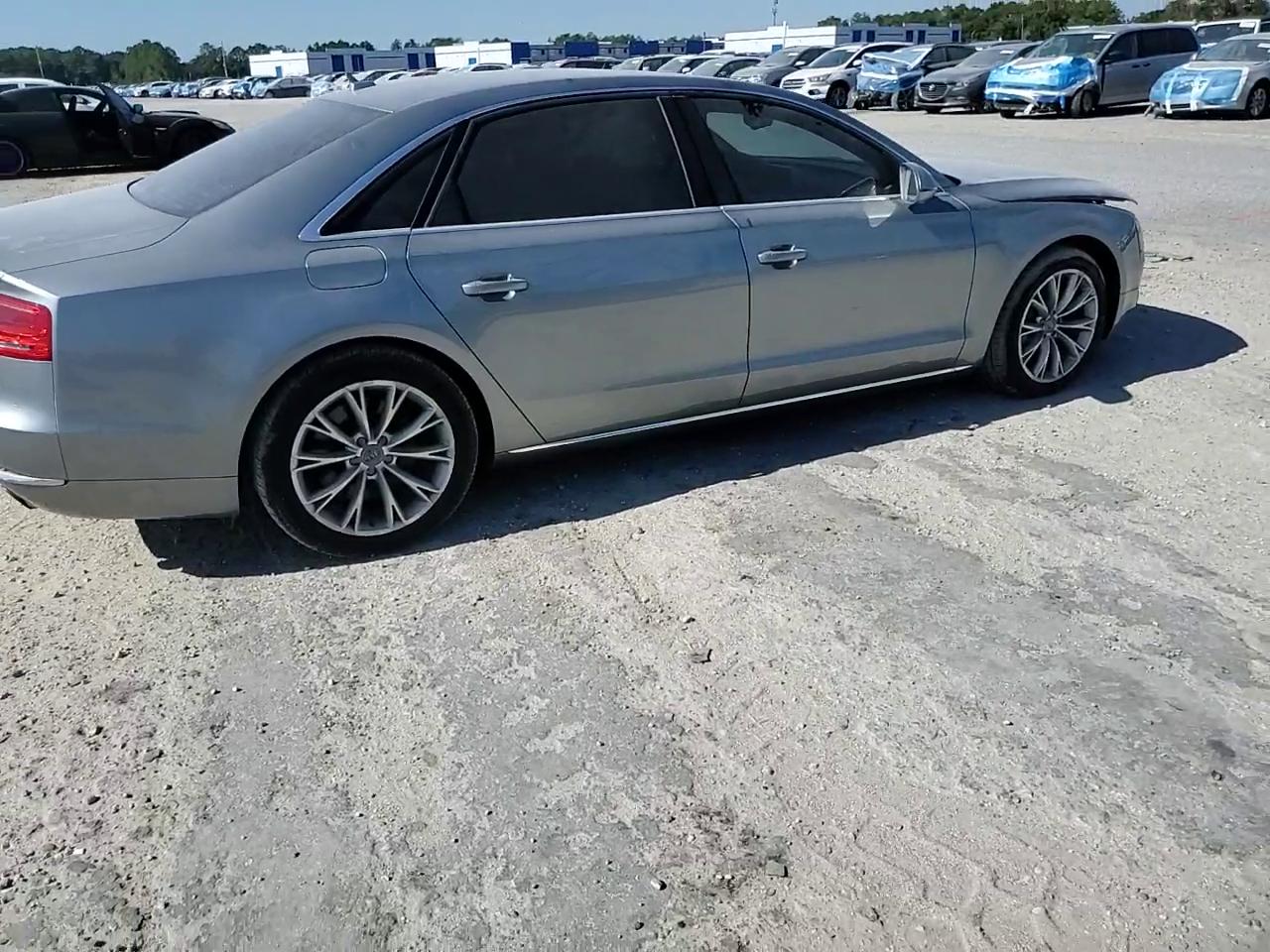 Фото: WAURVAFD8BN020766