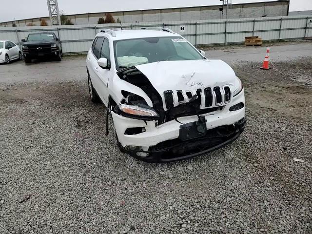 2015 Jeep Cherokee Latitude VIN: 1C4PJLCB2FW782060 Lot: 94315345