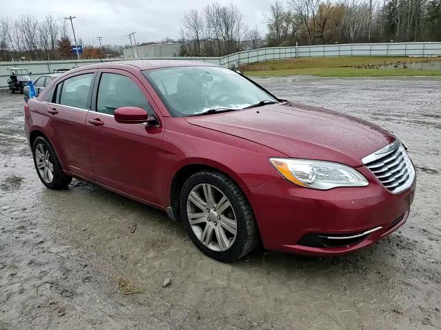 2013 Chrysler 200 Lx VIN: 1C3CCBAB8DN670411 Lot: 92568655