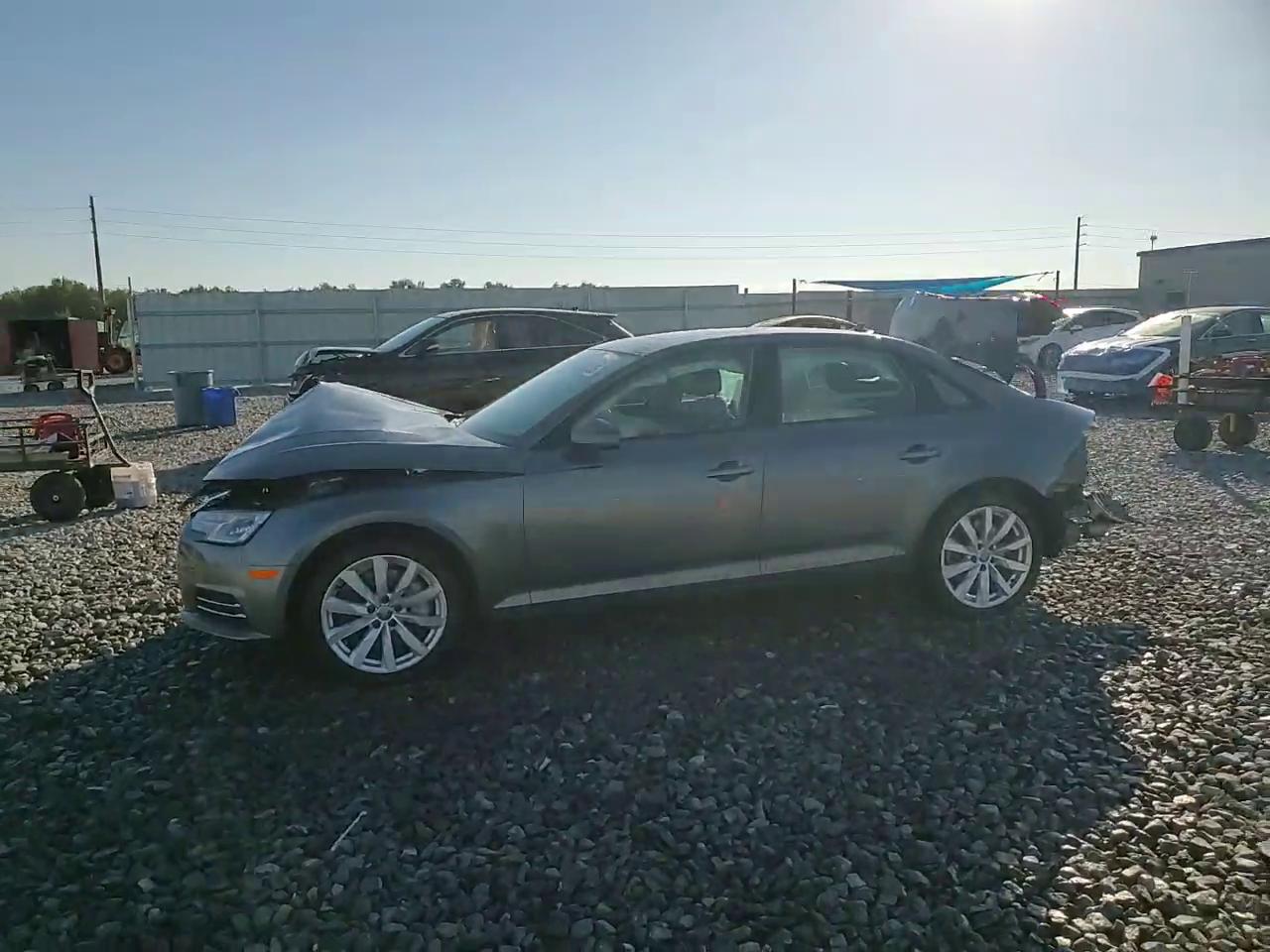 Фото: WAUANAF44HN062065